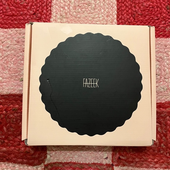 NIB FAZEEK Wave Side Plates in Green Set of 2 - Picture 2 of 3